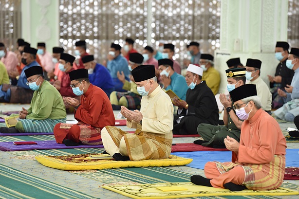 HRH Sultan Of Perak Graces Yassin Reading And Doa Selamat Ceremony In Conjunction With His Birthday: 6 November 2020