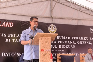 Rumah</p>...            
        </div>
        
        
                <p class=