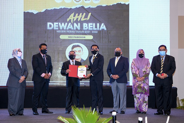61 Youths Receive Perak Youth Assembly Members 2021/2022 Session Appointment Letters: 11 April 2021 