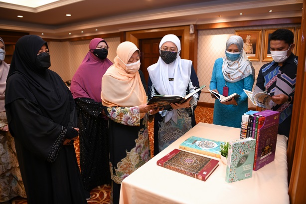 Civil Servants Must Administer According To The Al-Quran: 25 November 2021