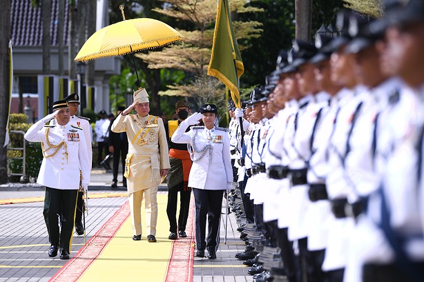 HRH Sultan Of Perak Graces Official Opening Ceremony Of The First Year Of The 15th Perak State Assembly: 20 December 2022