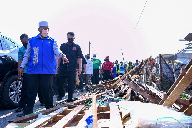 Lawatan YB Menteri JPM Ke Kawasan Bencana Ribut Kampung Tawas : 2 Februari 2022