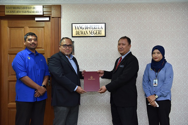 Submission Of Notice Of Dissolution Of Perak State Assembly: 18 October 2022