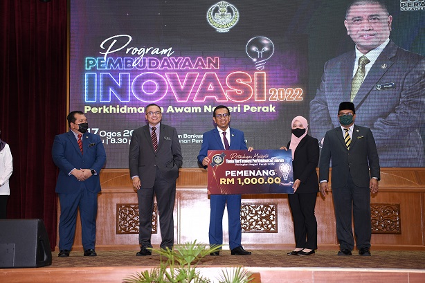 Penjawat Awam Perlu Cabar Kreativiti Diri Untuk Menghasilkan Inovasi : 17 Ogos 2022.