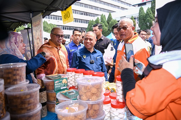 Perak Agriculture Department Raya Fun Programme Promotion And Sale Of Agro-Based Industry Products: 13 April 2023